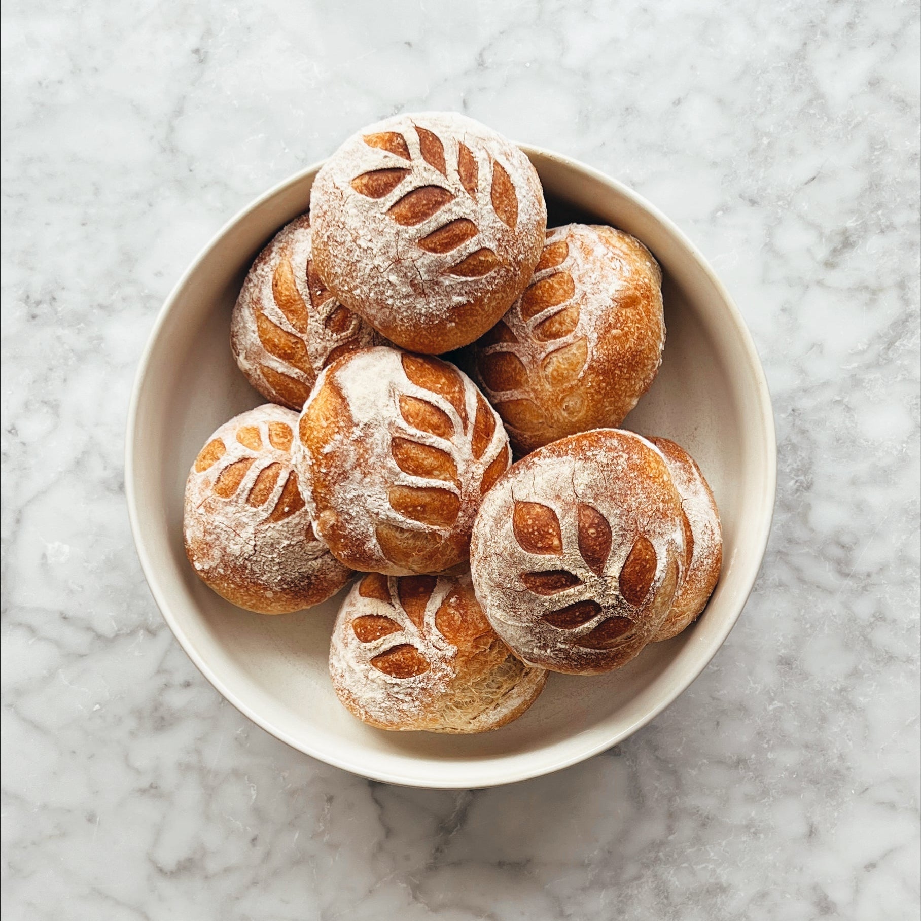 Rundstykker med spelt og vårhvete