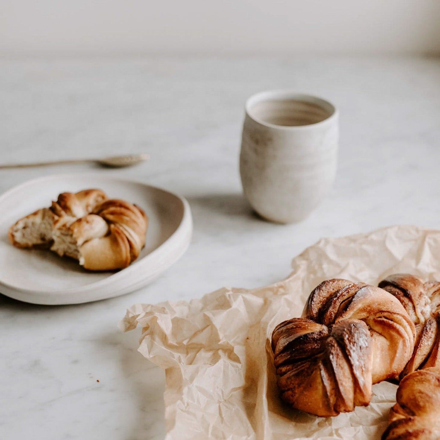Kanelboller med surdeig