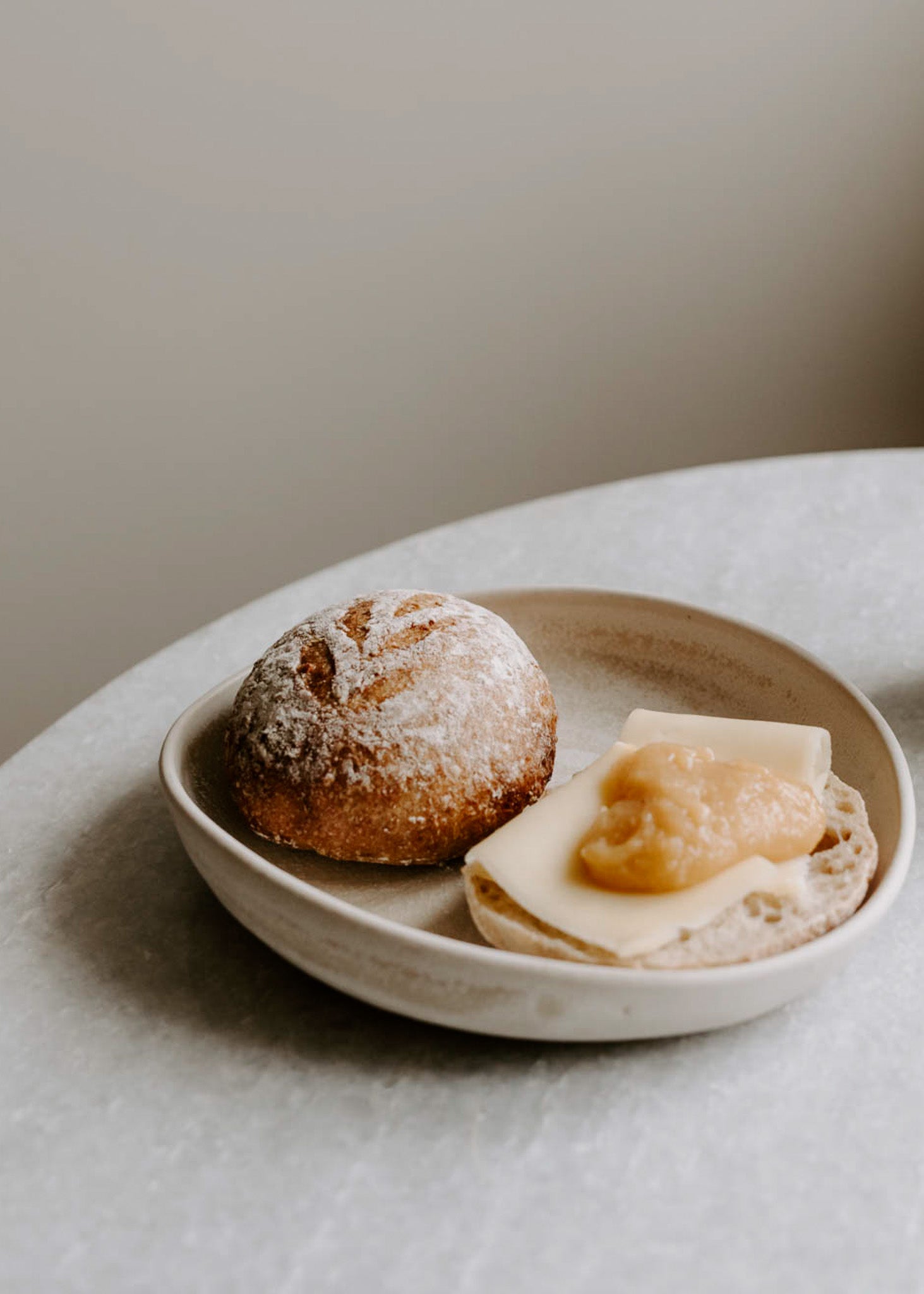 Fine rundstykker med surdeig