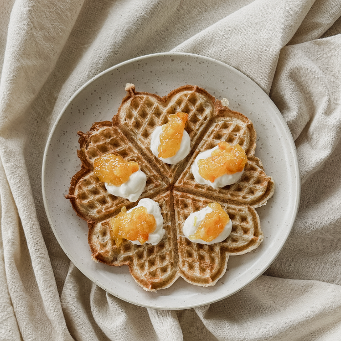 Sprø vafler med surdeig
