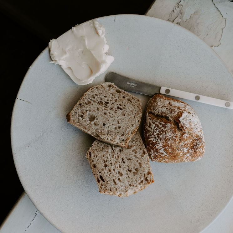 Grove surdeigsrundstykker – luftige og mettende!