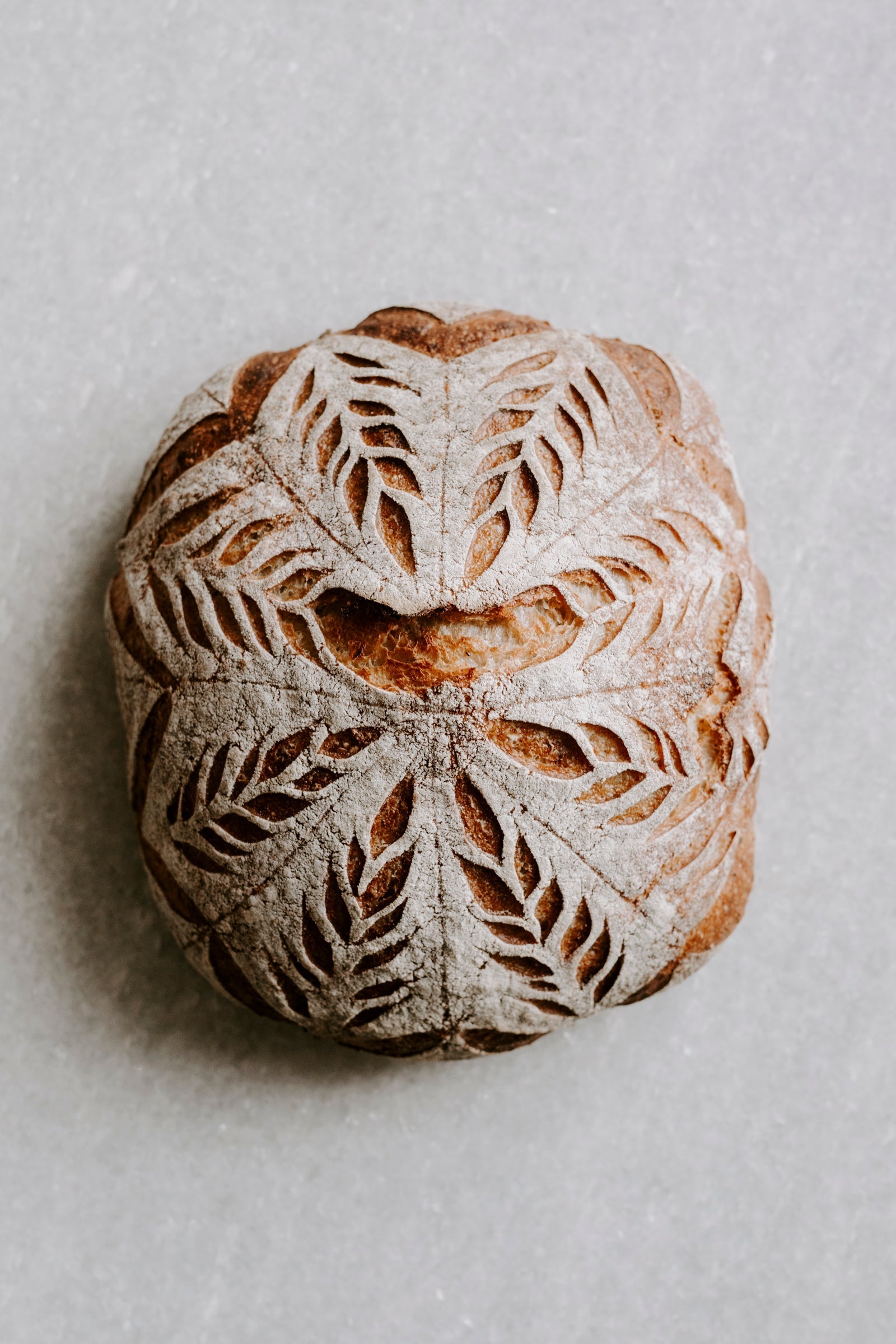 Enkelt grovt surdeigsbrød