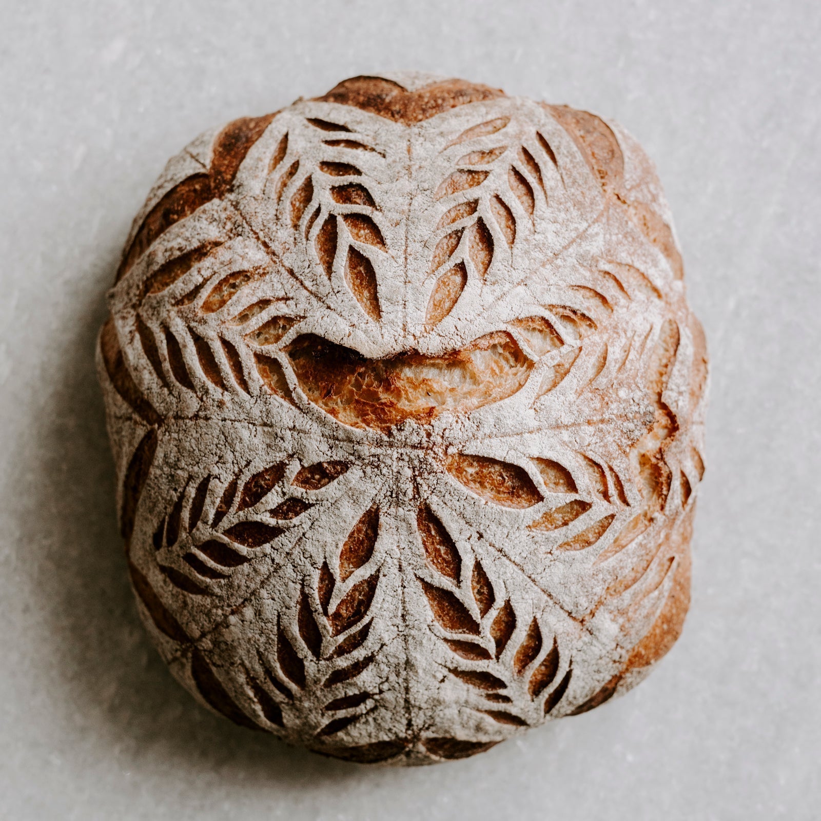 Enkelt grovt surdeigsbrød