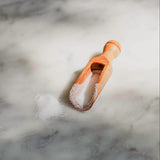 Liten scoop i oliventre – 7 cm